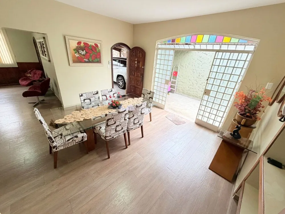 Casa, 7 quartos, 378 m² - Foto 3