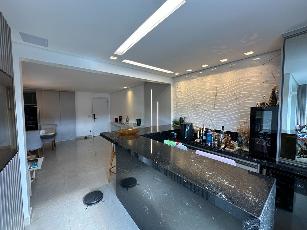 Apartamento à venda com 3 quartos, 125m² - Foto 4