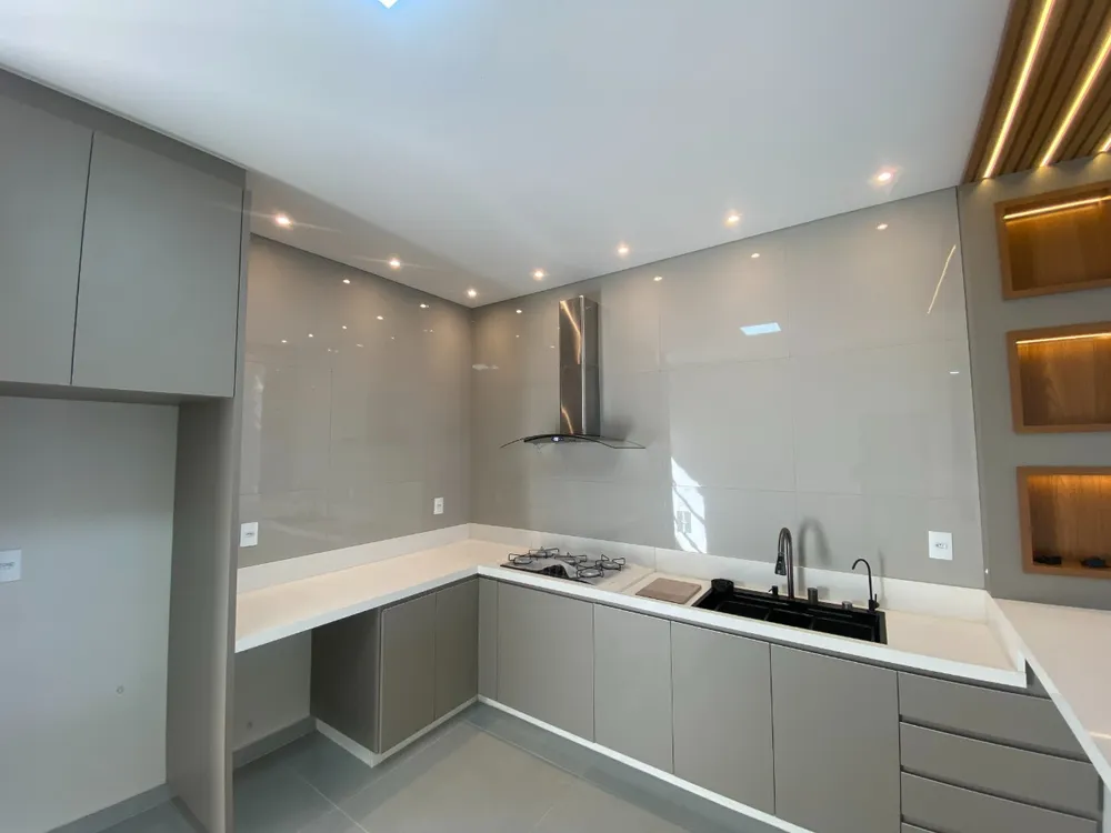 Casa, 3 quartos, 181 m² - Foto 2