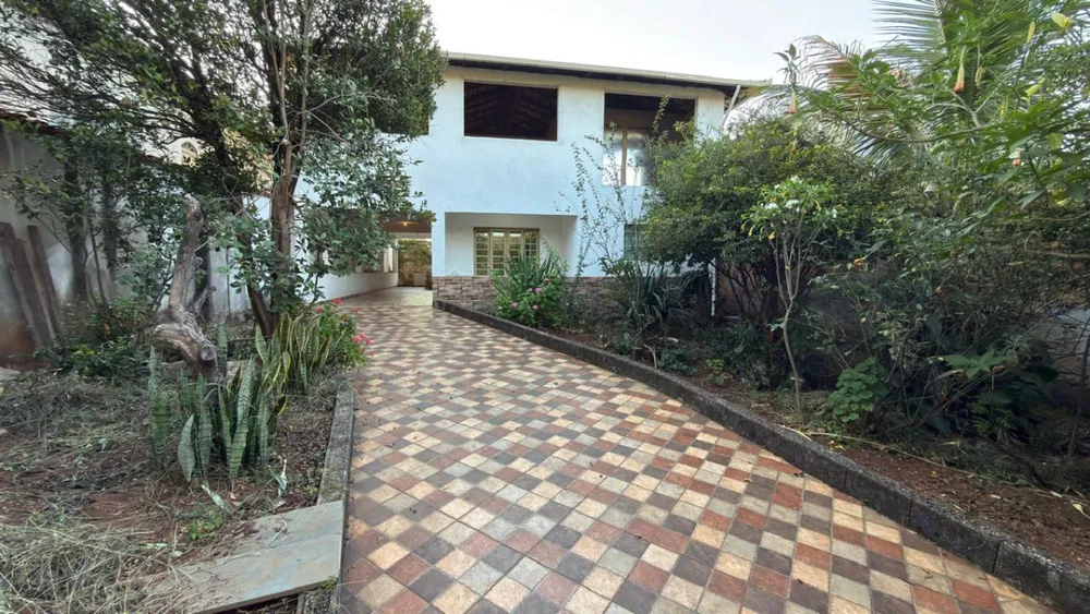 Casa, 3 quartos, 200 m² - Foto 1