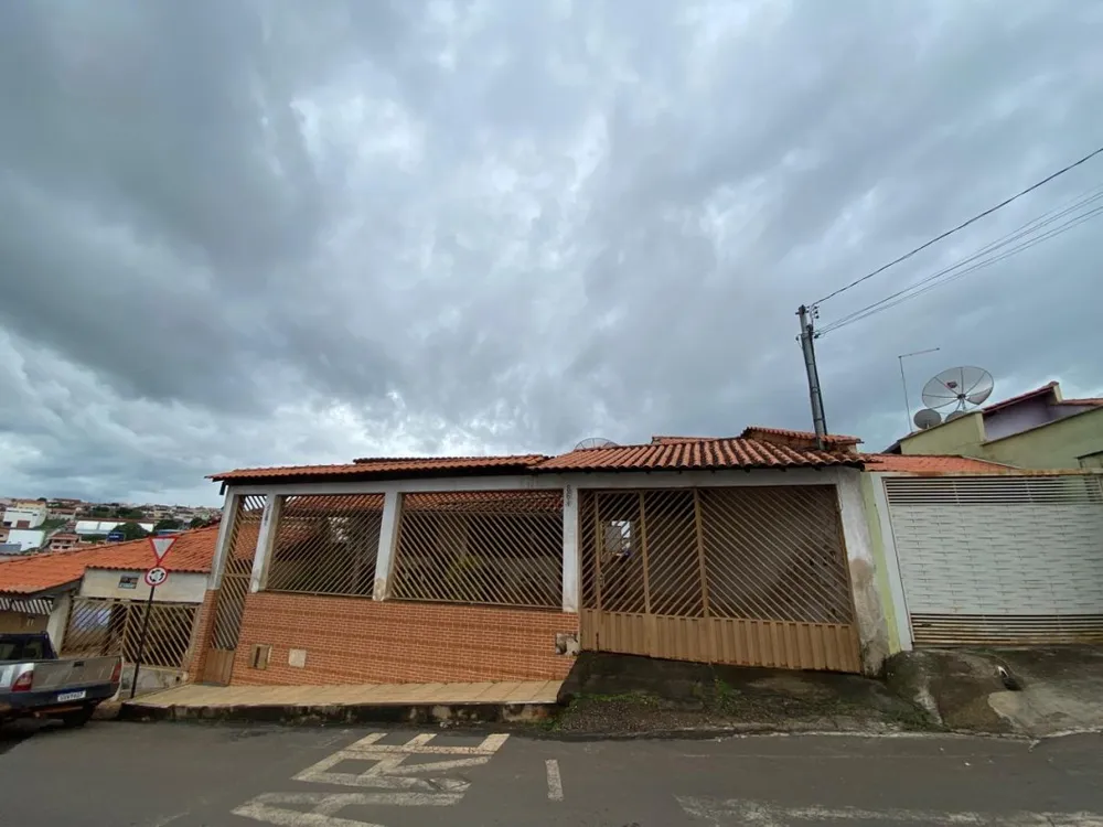 Casa, 7 quartos, 281 m² - Foto 1