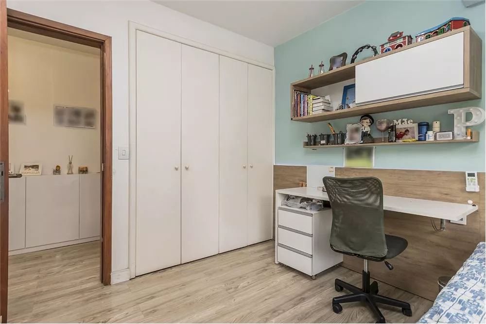 Apartamento à venda com 4 quartos, 148m² - Foto 19