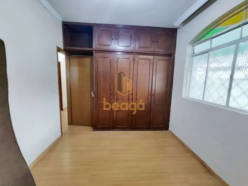 Casa, 3 quartos, 198 m² - Foto 4