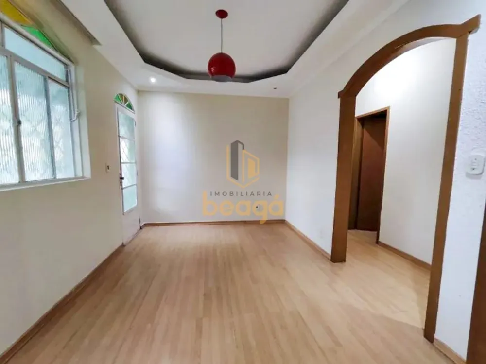 Casa, 3 quartos, 198 m² - Foto 1