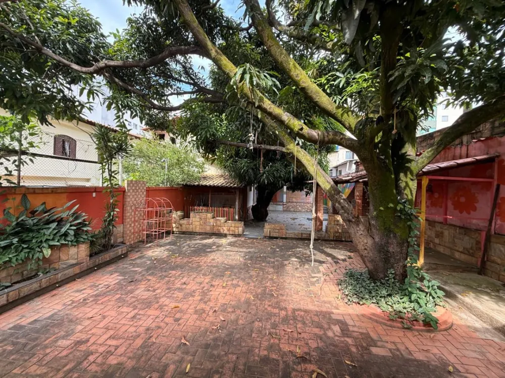Casa, 3 quartos, 303 m² - Foto 1