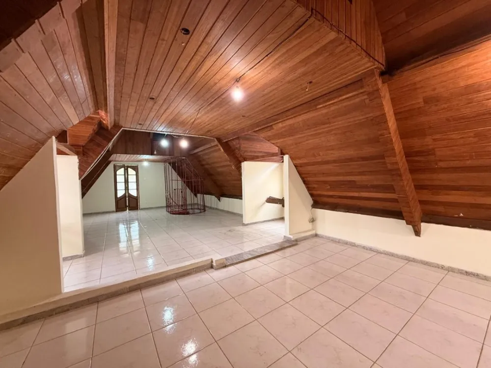Casa, 3 quartos, 303 m² - Foto 4