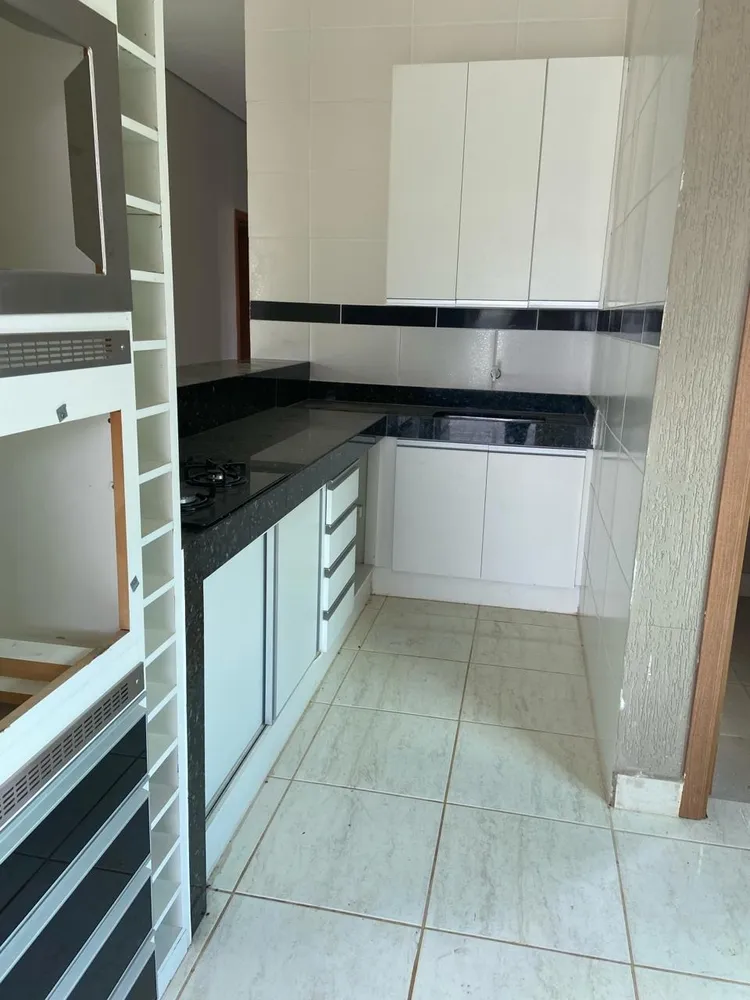 Casa, 4 quartos, 270 m² - Foto 4
