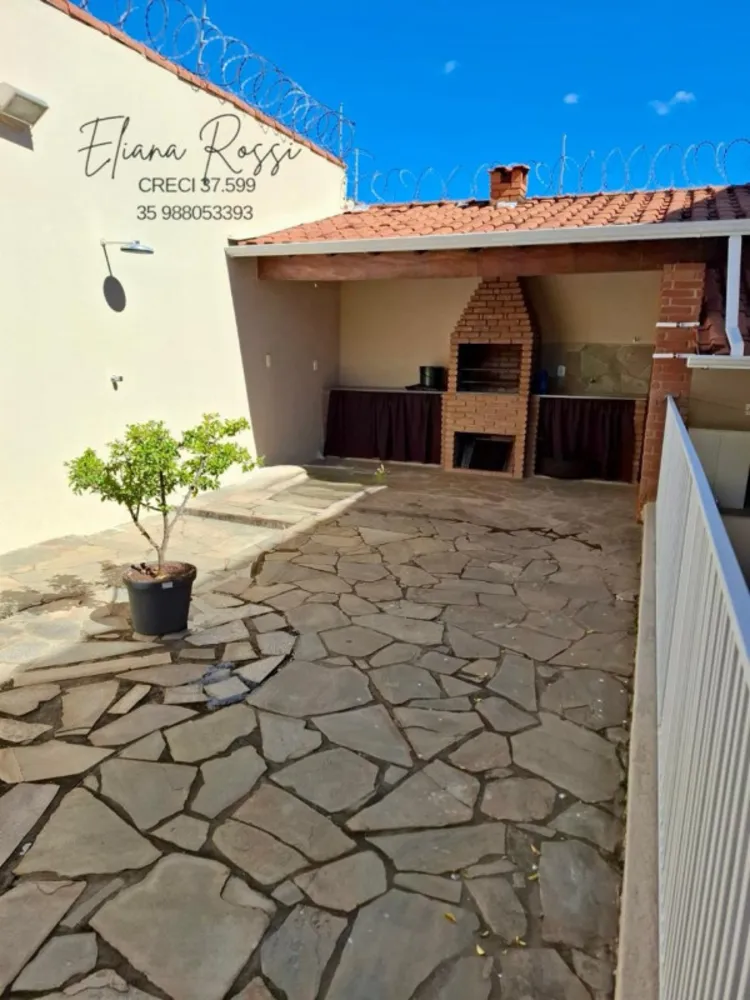 Casa, 4 quartos, 132 m² - Foto 1