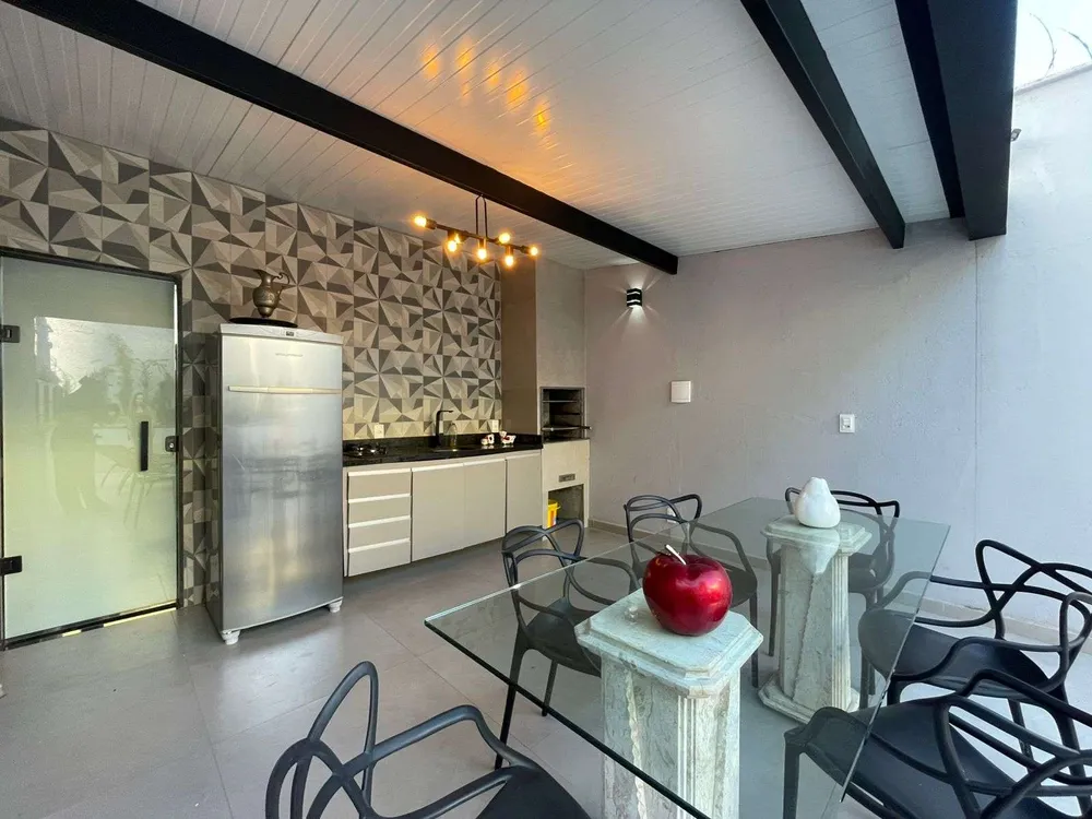 Casa, 3 quartos, 200 m² - Foto 2