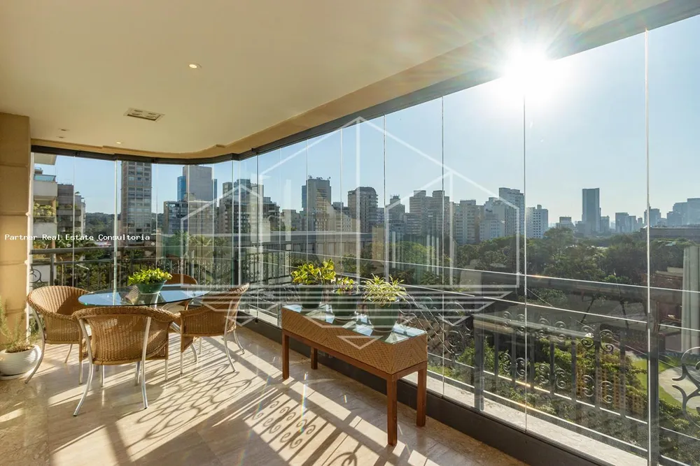 Apartamento, 3 quartos, 350 m² - Foto 1