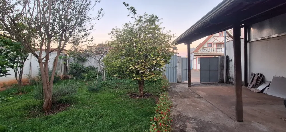 Casa, 2 quartos, 300 m² - Foto 2