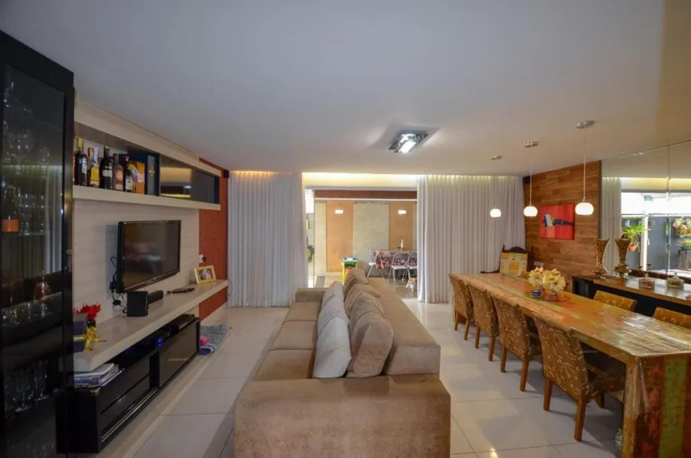 Apartamento, 3 quartos, 189 m² - Foto 1