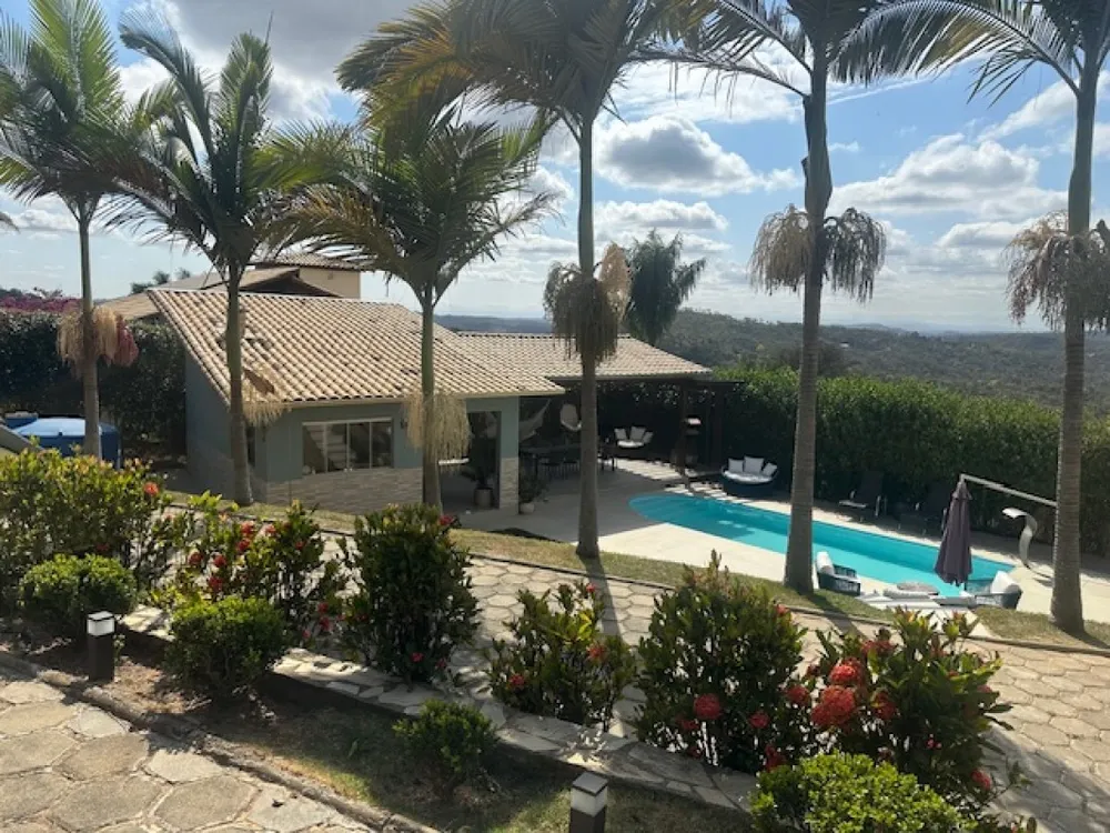 Chácara, 4 quartos, 1085 m² - Foto 1