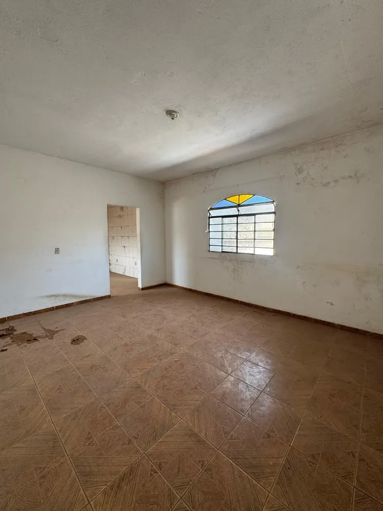 Casa, 5 quartos, 174 m² - Foto 2