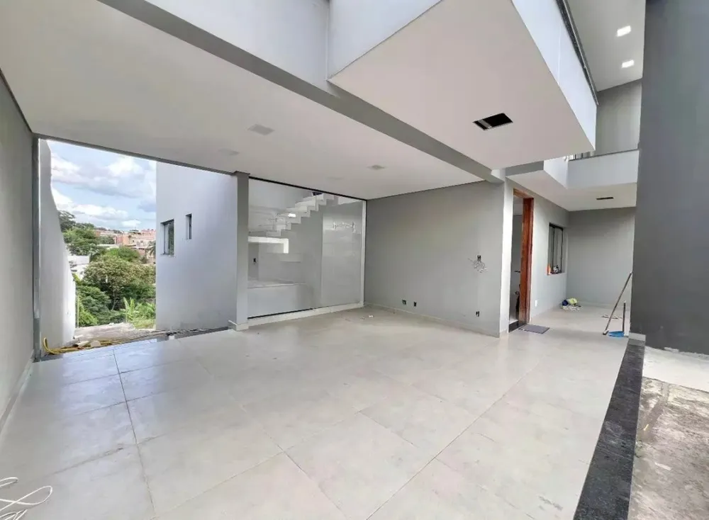 Casa, 3 quartos, 300 m² - Foto 1