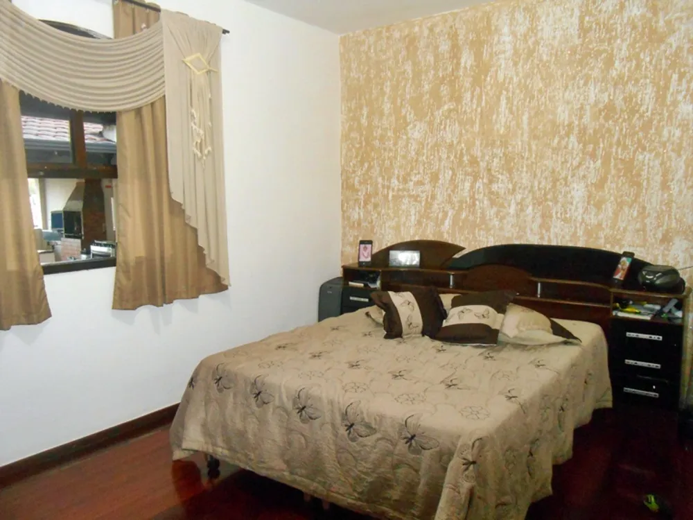 Casa, 3 quartos, 270 m² - Foto 4