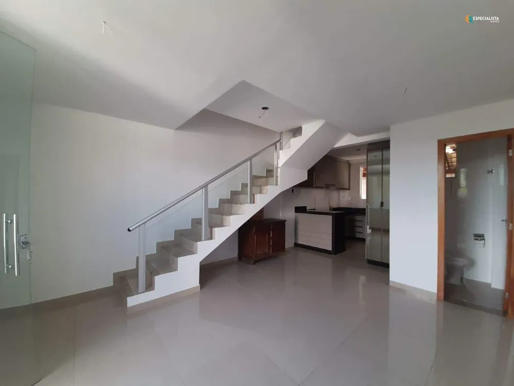 Casa, 2 quartos, 61 m² - Foto 1
