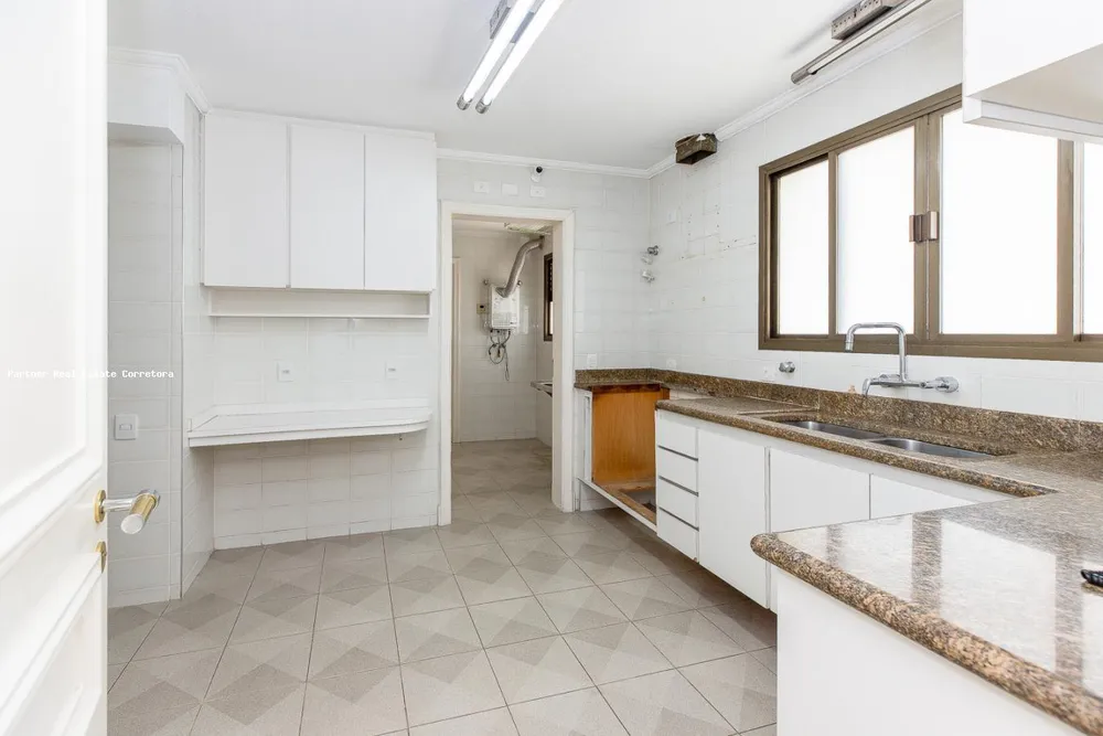 Apartamento, 3 quartos, 203 m² - Foto 1