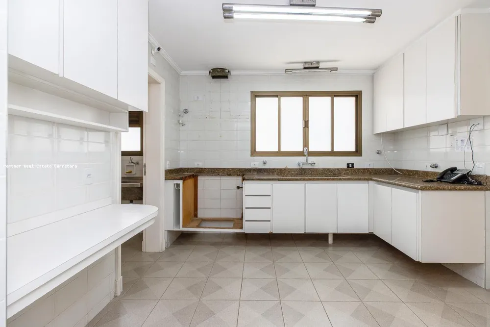 Apartamento, 3 quartos, 203 m² - Foto 2