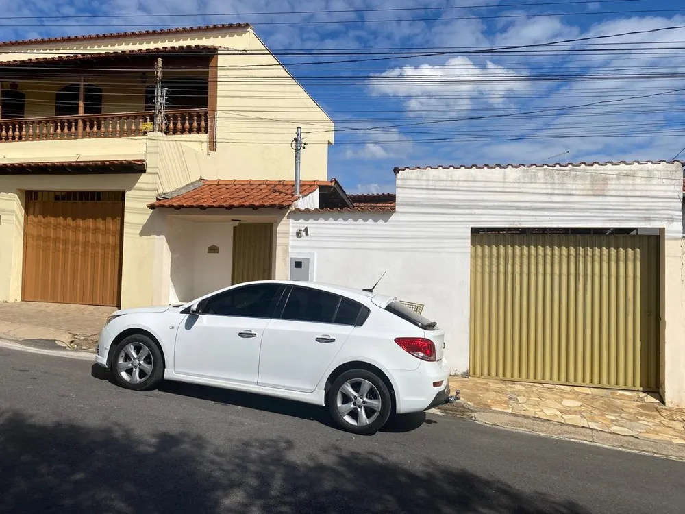 Casa, 3 quartos, 131 m² - Foto 1