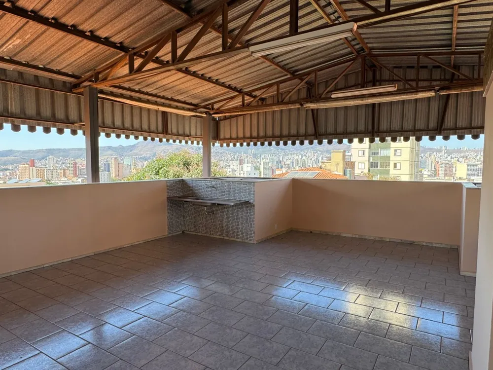 Casa, 4 quartos, 295 m² - Foto 1