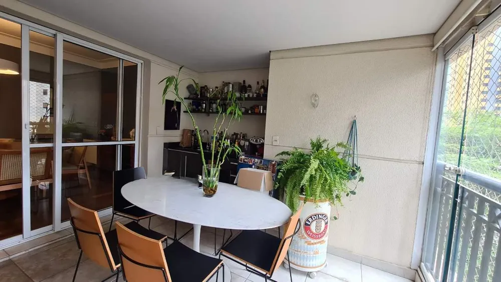 Apartamento, 4 quartos, 18000 m² - Foto 12
