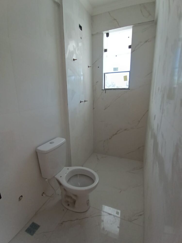 Casa à venda com 3 quartos, 107m² - Foto 2