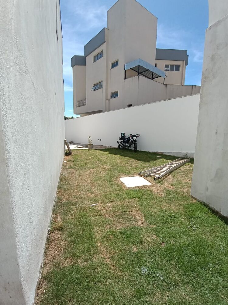 Casa à venda com 3 quartos, 107m² - Foto 3