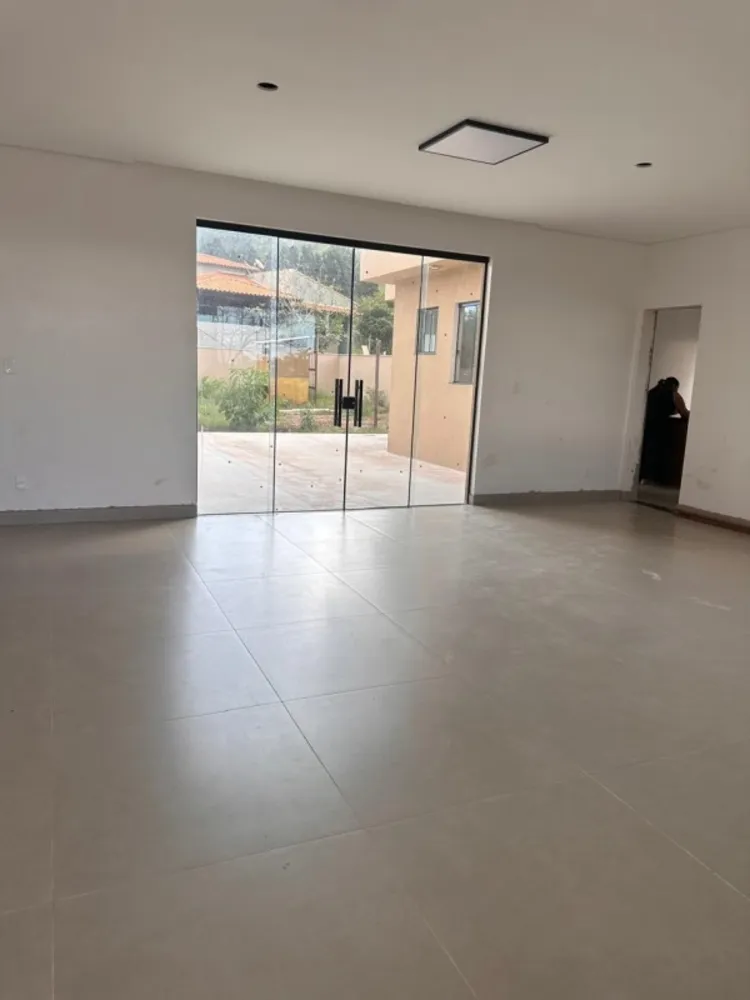 Casa, 3 quartos, 210 m² - Foto 3