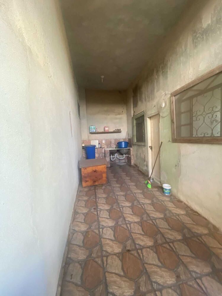 Casa à venda com 10 quartos, 567m² - Foto 3