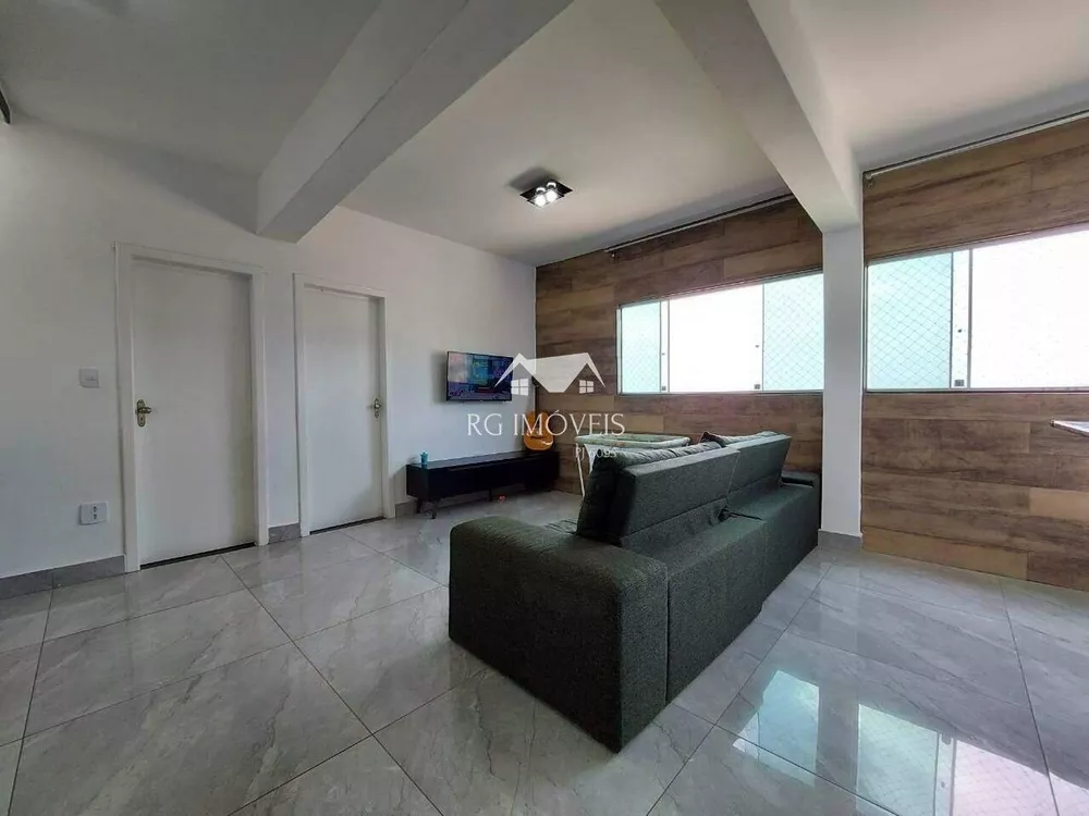 Casa à venda com 3 quartos, 420m² - Foto 2