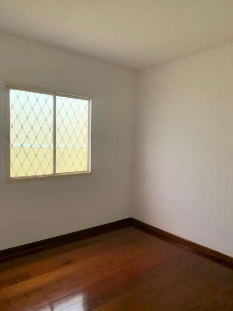 Casa, 4 quartos, 176 m² - Foto 1
