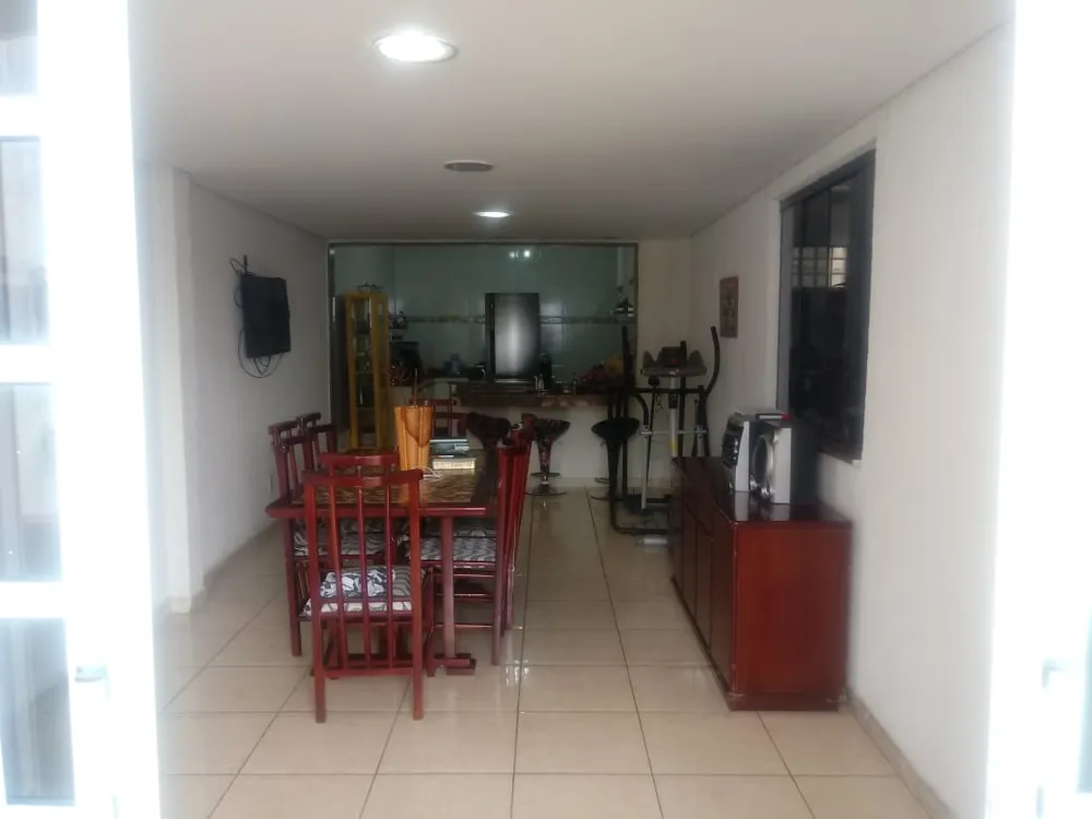Casa, 3 quartos, 215 m² - Foto 4