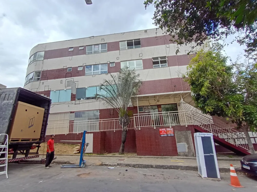 Sala-Conjunto, 400 m² - Foto 1