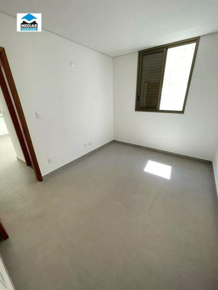 Apartamento à venda com 2 quartos, 59m² - Foto 4