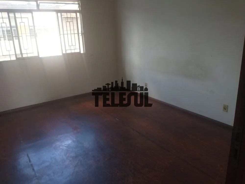 Casa, 3 quartos, 434 m² - Foto 1
