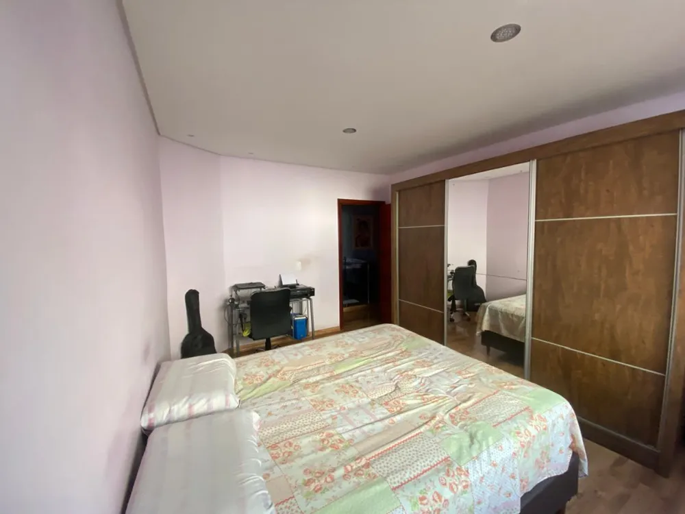 Casa, 3 quartos, 240 m² - Foto 14