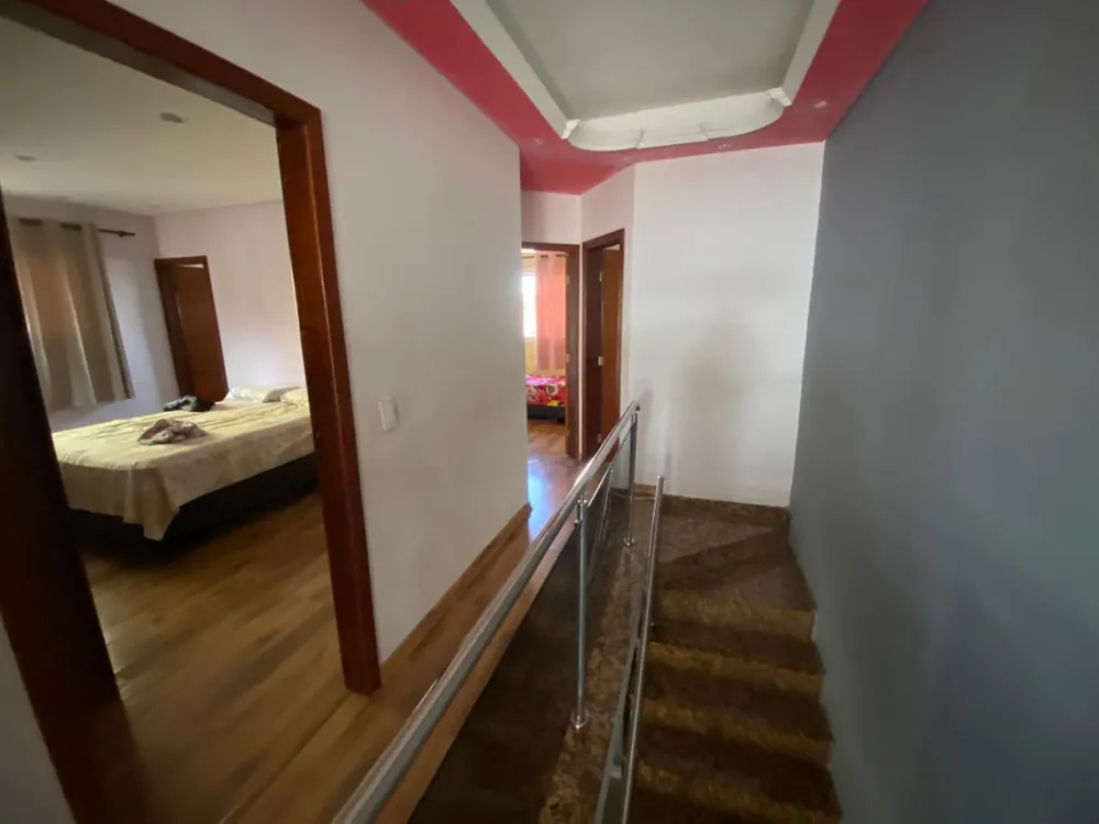 Casa, 3 quartos, 240 m² - Foto 13