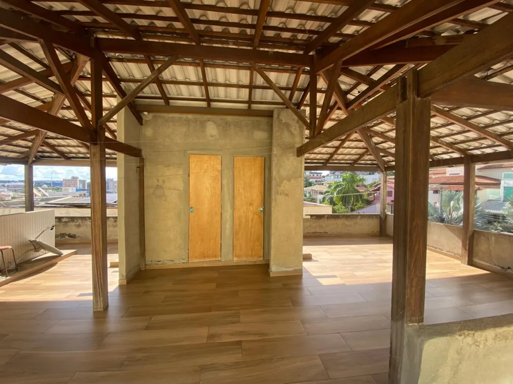 Casa, 3 quartos, 240 m² - Foto 1