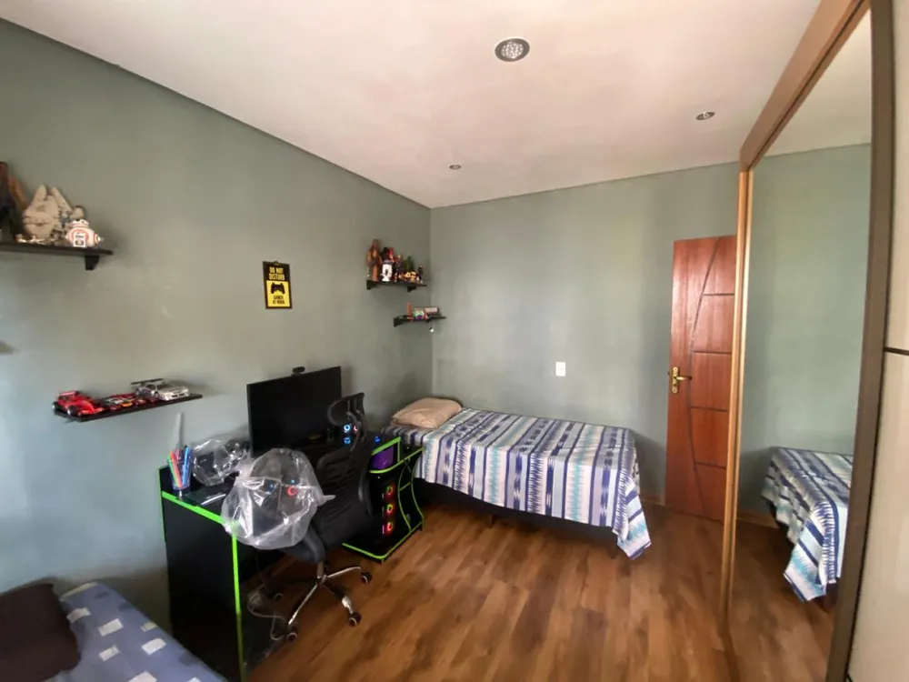 Casa, 3 quartos, 240 m² - Foto 12