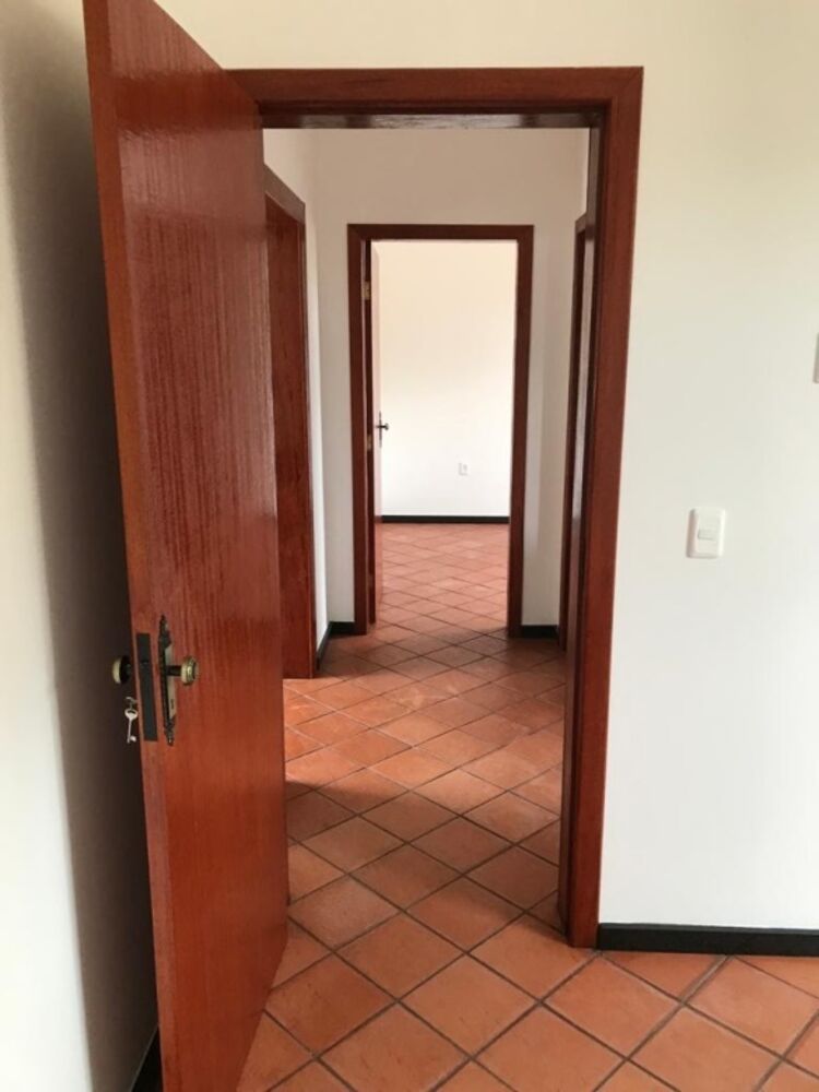 Chácara à venda com 2 quartos, 465m² - Foto 2