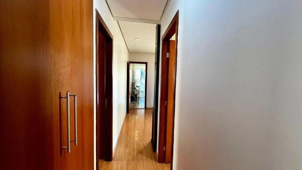 Apartamento à venda com 4 quartos, 176m² - Foto 2