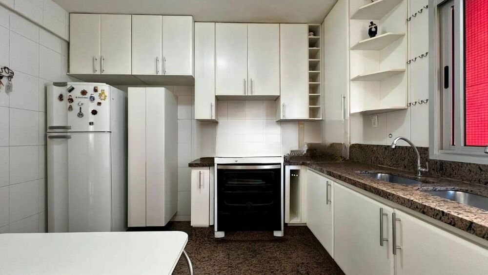 Apartamento à venda com 4 quartos, 176m² - Foto 6