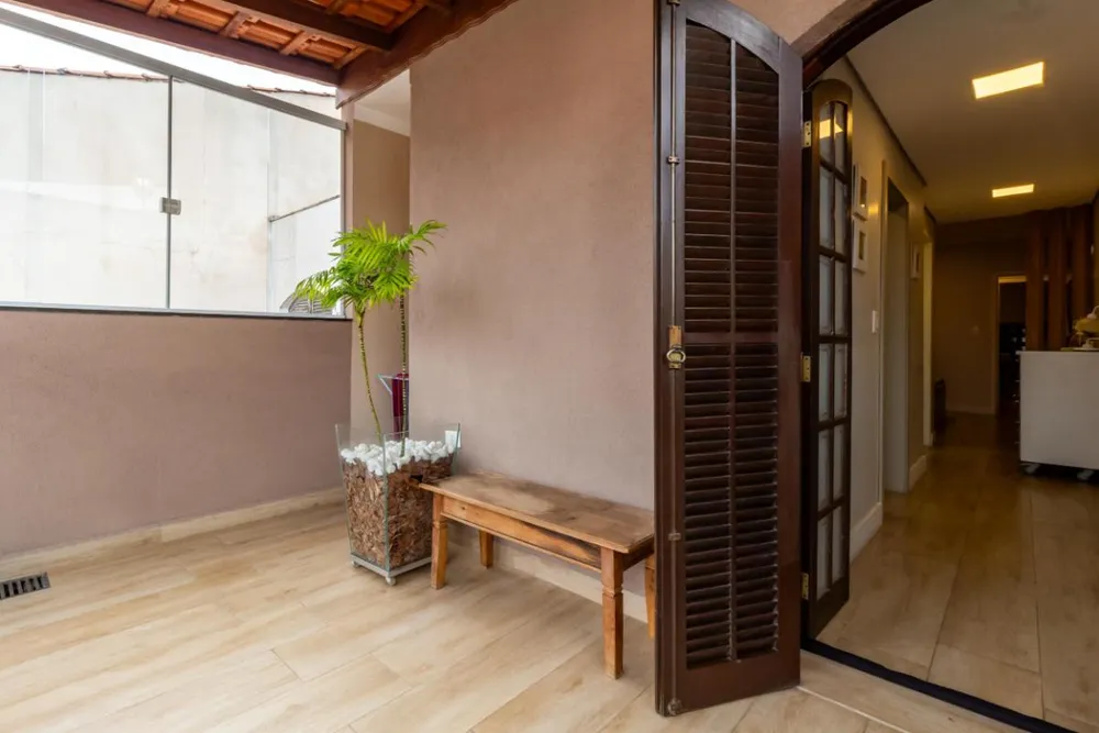 Casa, 3 quartos, 151 m² - Foto 1