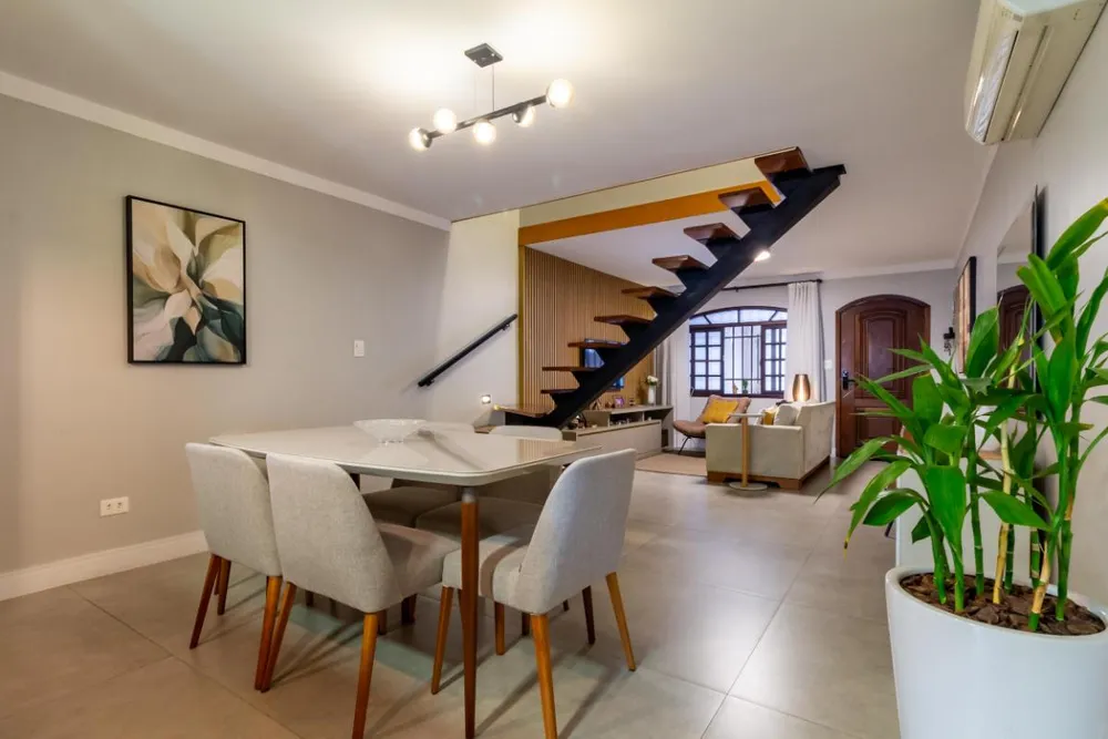 Casa, 3 quartos, 151 m² - Foto 2
