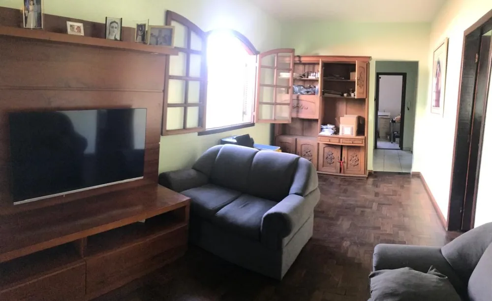 Casa, 3 quartos, 205 m² - Foto 1