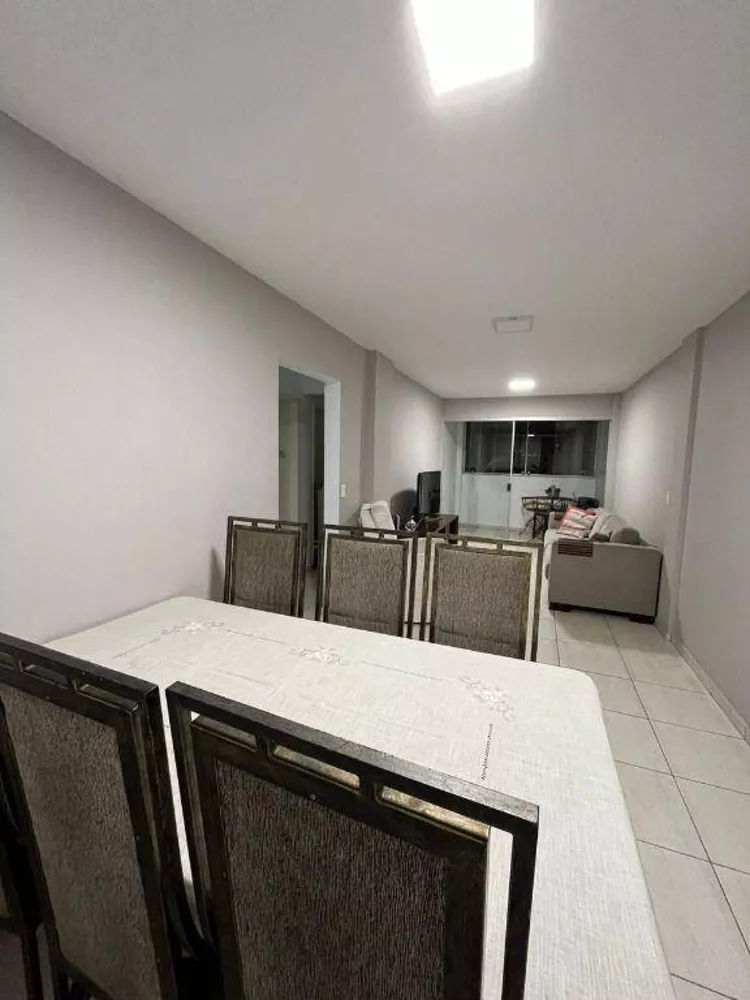 Apartamento à venda com 3 quartos, 156m² - Foto 9