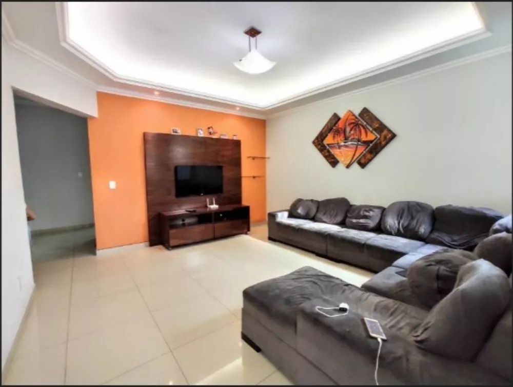 Casa à venda com 3 quartos, 168m² - Foto 3