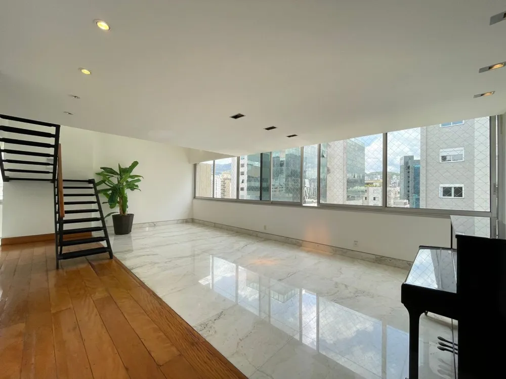 Cobertura, 4 quartos, 575 m² - Foto 1