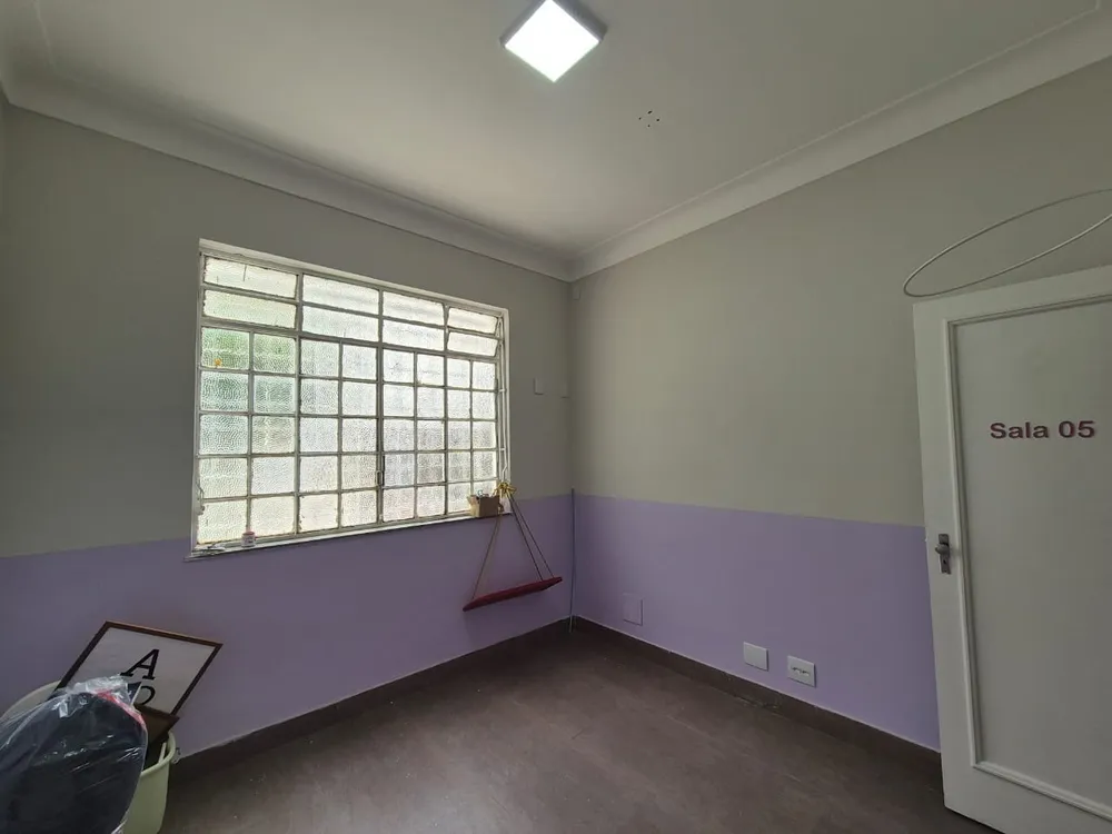 Casa, 5 quartos, 240 m² - Foto 1